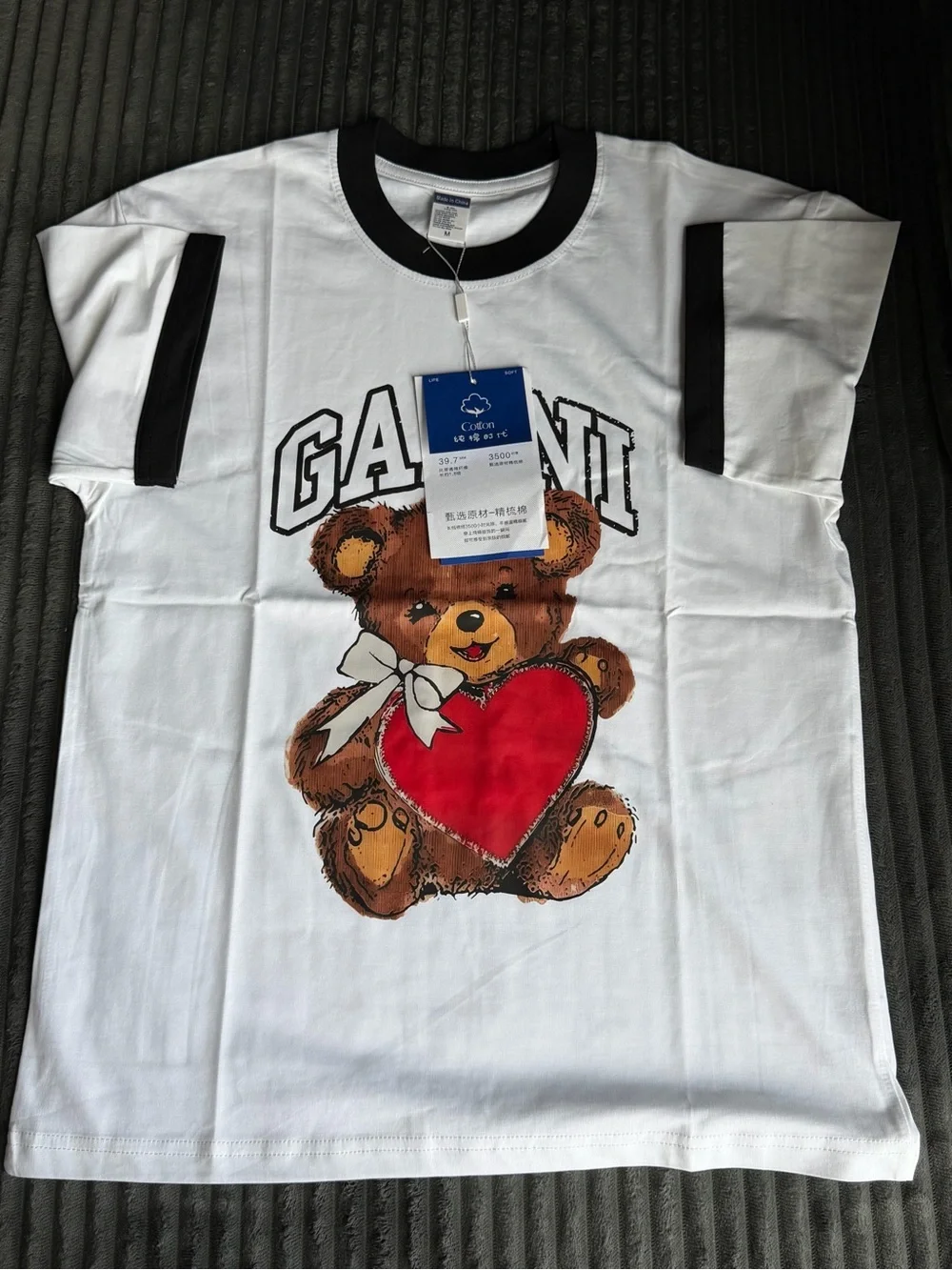Teddy Bear Heart Graphic Ringer Tee -NWT - Picture 3 of 4